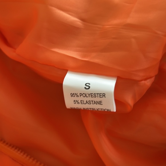 🧡🧡Crop Puffer Jacket🧡🧡 - Picture 7 of 8